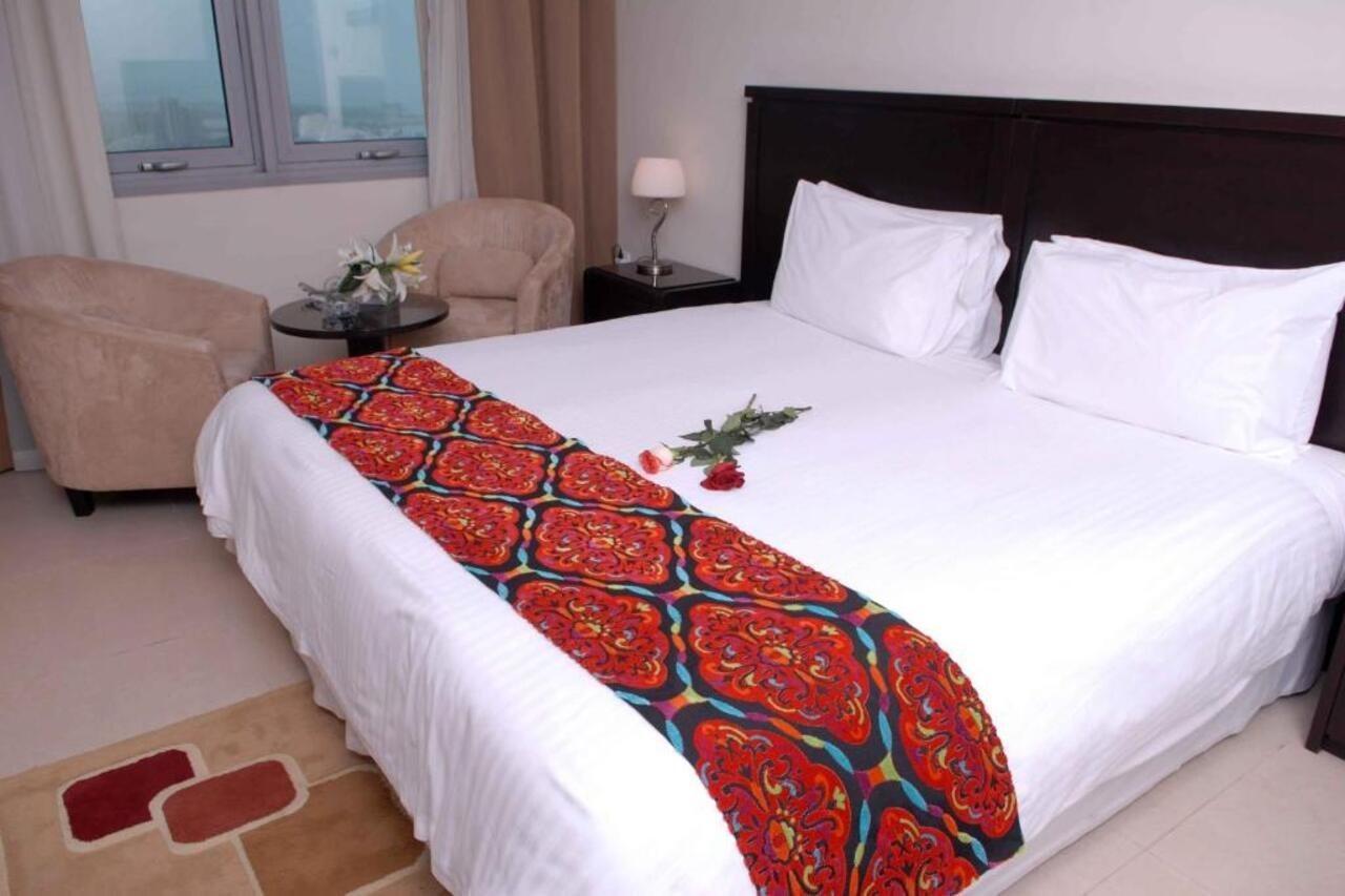 Costa Del Sol Hotel Kuwait City Exterior foto