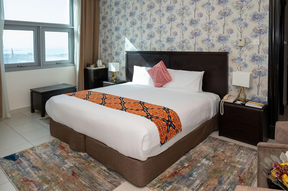 Costa Del Sol Hotel Kuwait City Exterior foto