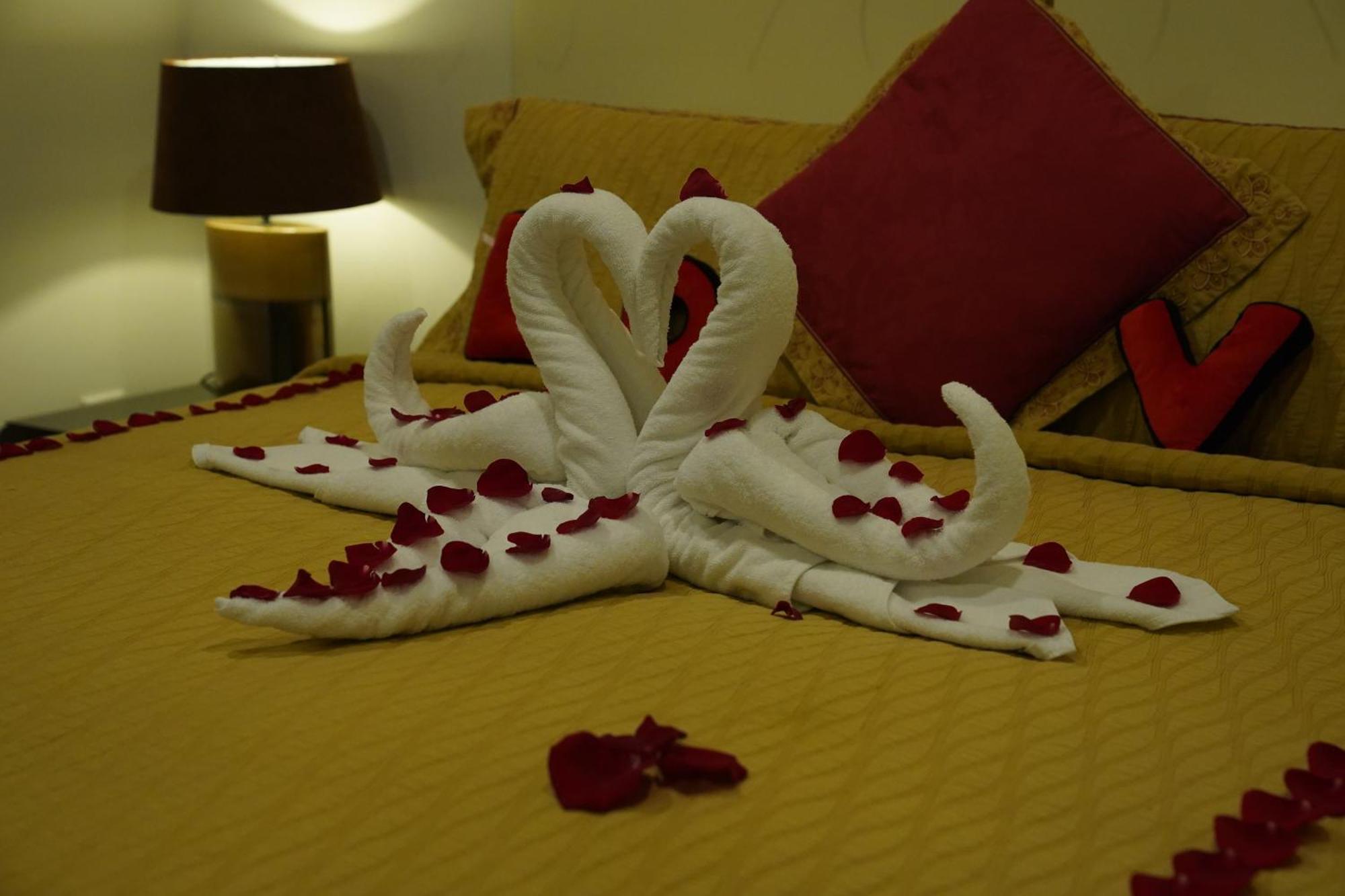 Costa Del Sol Hotel Kuwait City Exterior foto