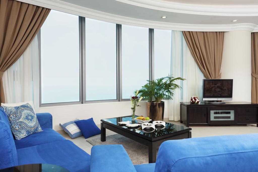 Costa Del Sol Hotel Kuwait City Exterior foto